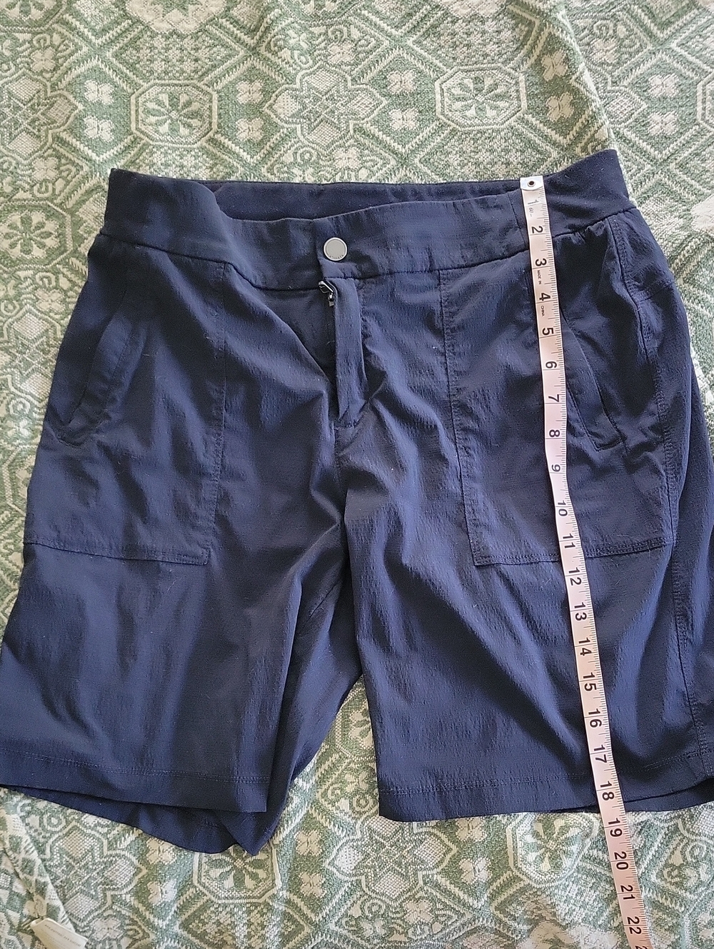 Athleta Bermuda Shorts Size 10